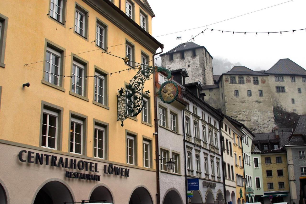 Central Hotel Loewen Feldkirch Bagian luar foto