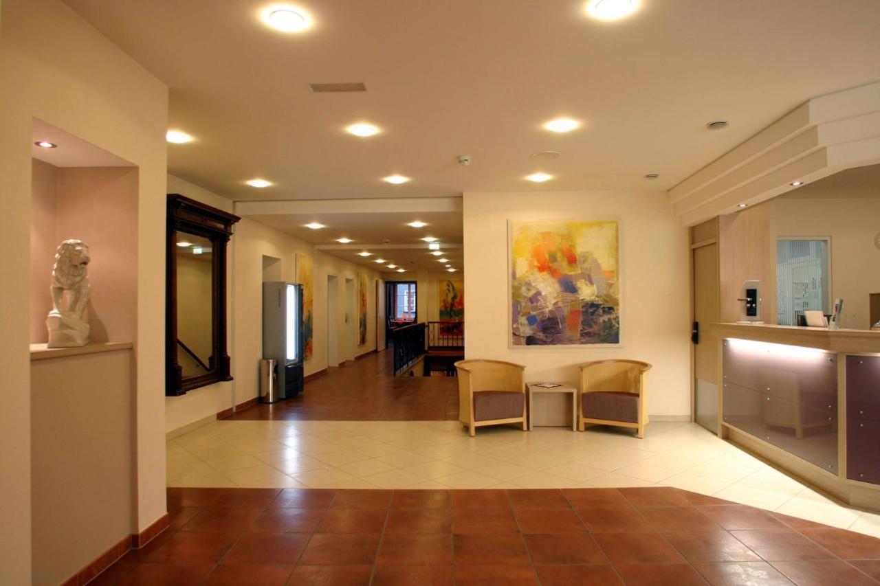 Central Hotel Loewen Feldkirch Bagian luar foto